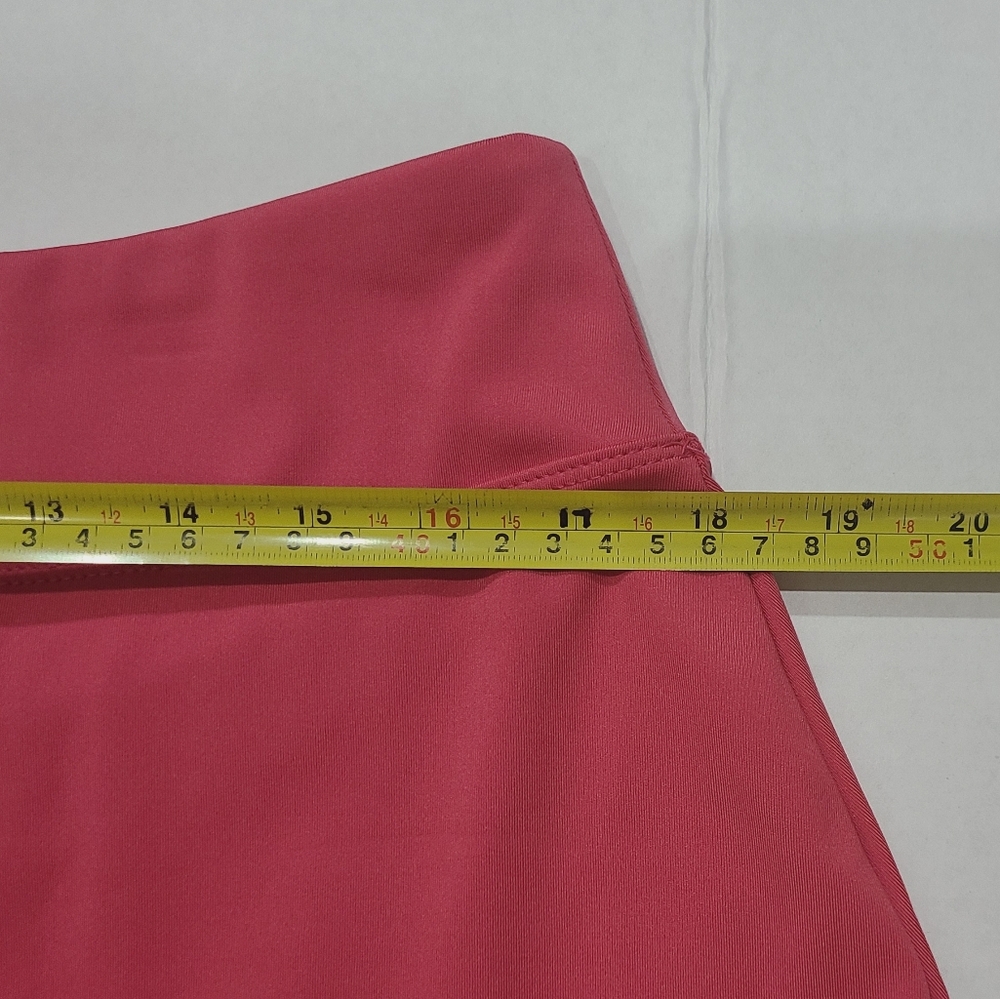 Tommy Bahama Golf Berry Pink Ruffle Hem Active Skort Sz XL - Picture 12 of 14